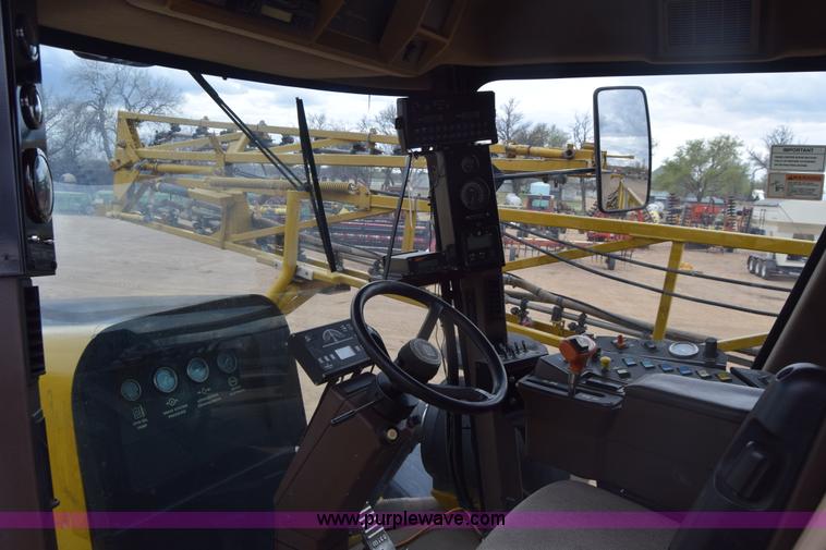 image for item BF9996 2004 Ag-Chem RoGator 1064 self-propelled sprayer