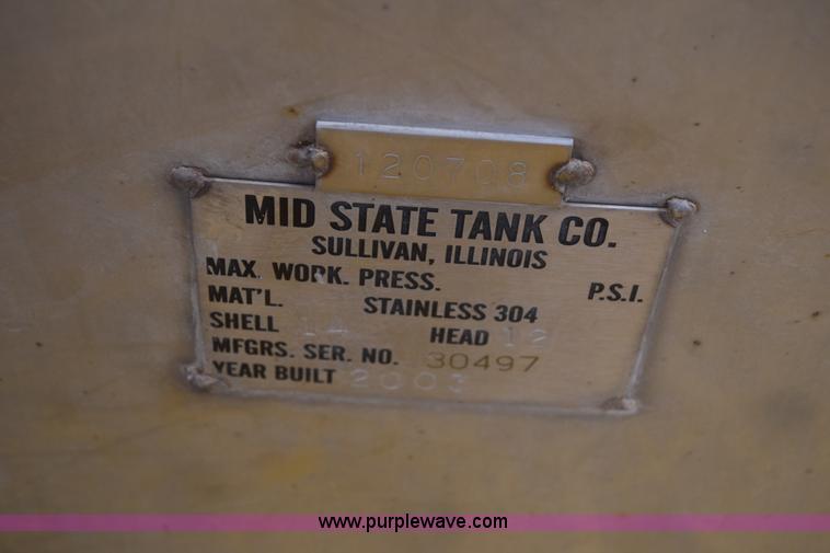 image for item BF9996 2004 Ag-Chem RoGator 1064 self-propelled sprayer