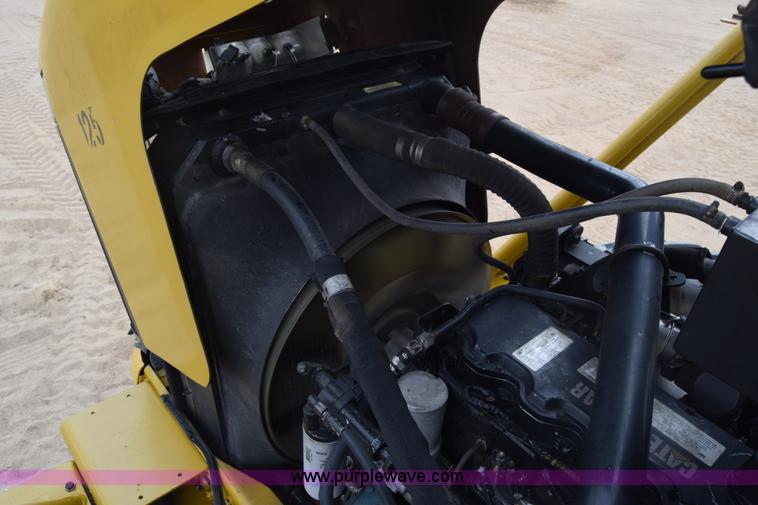 image for item BF9996 2004 Ag-Chem RoGator 1064 self-propelled sprayer