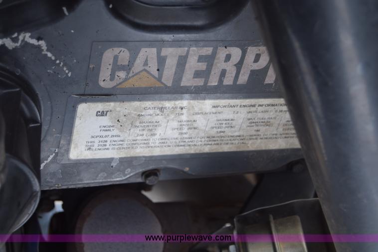 image for item BF9996 2004 Ag-Chem RoGator 1064 self-propelled sprayer