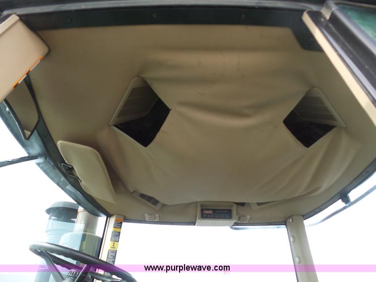 image for item BH9425 1998 John Deere 9400 4WD tractor