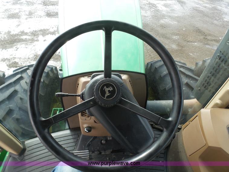 image for item BH9425 1998 John Deere 9400 4WD tractor