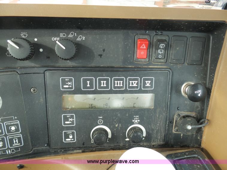 image for item BH9425 1998 John Deere 9400 4WD tractor