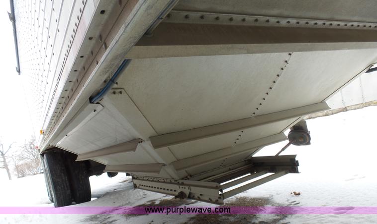 image for item BH9426 2007 Wilson DWH-550 double hopper grain trailer