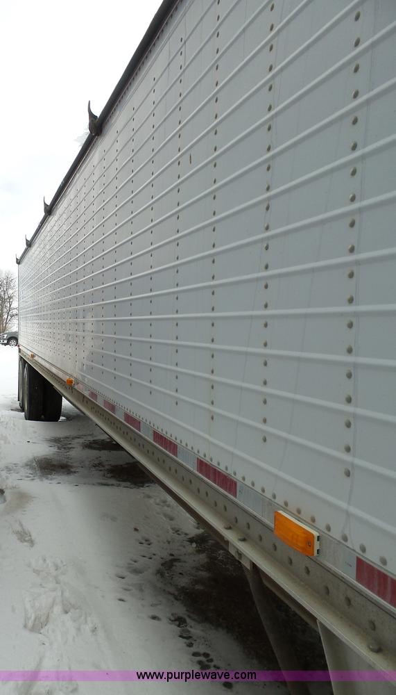 image for item BH9426 2007 Wilson DWH-550 double hopper grain trailer