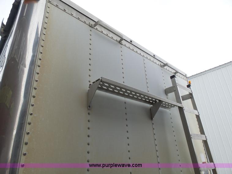 image for item BH9426 2007 Wilson DWH-550 double hopper grain trailer