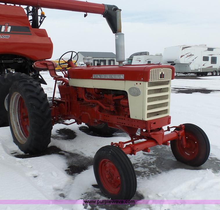 image for item BH9427 Farmall 460 tractor