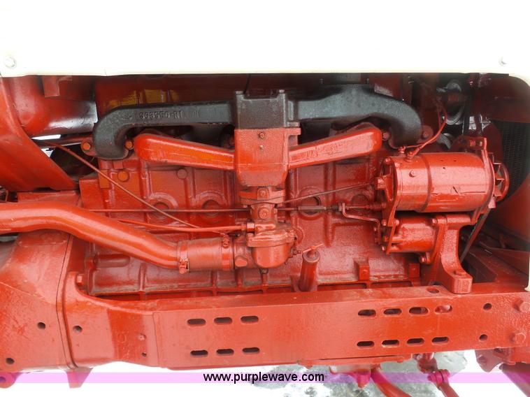 image for item BH9427 Farmall 460 tractor