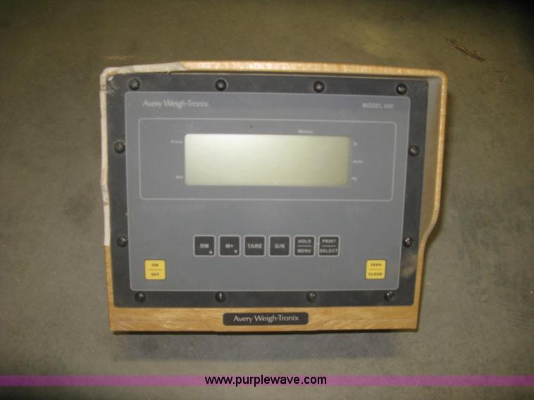 image for item BP9606 Avery Weigh-tronix 640 scale monitor