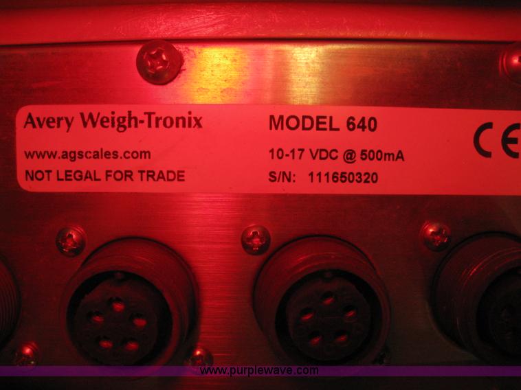 image for item BP9606 Avery Weigh-tronix 640 scale monitor