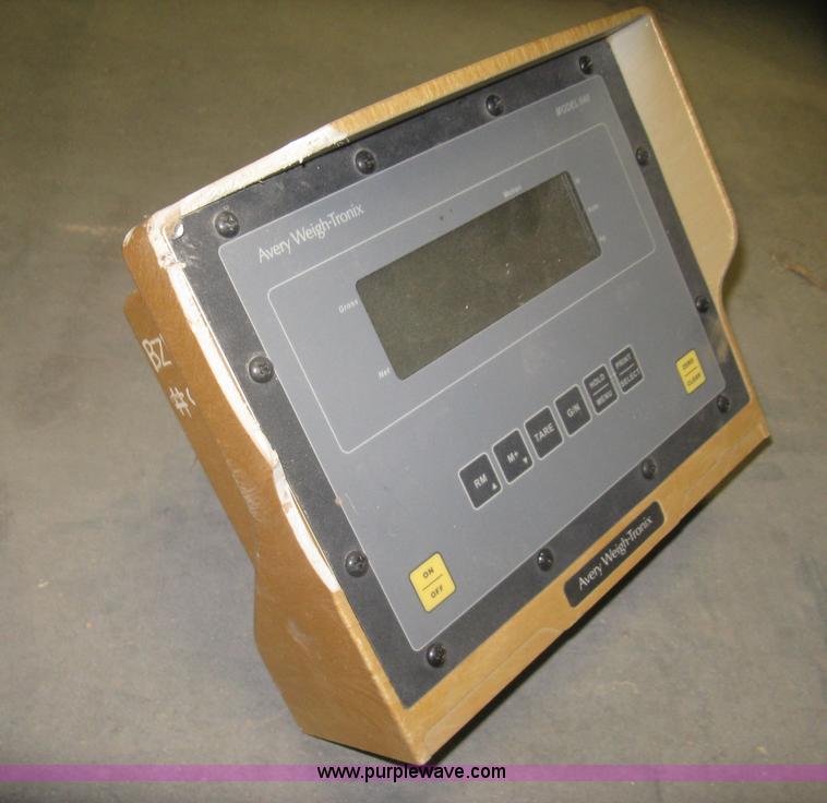 image for item BP9606 Avery Weigh-tronix 640 scale monitor