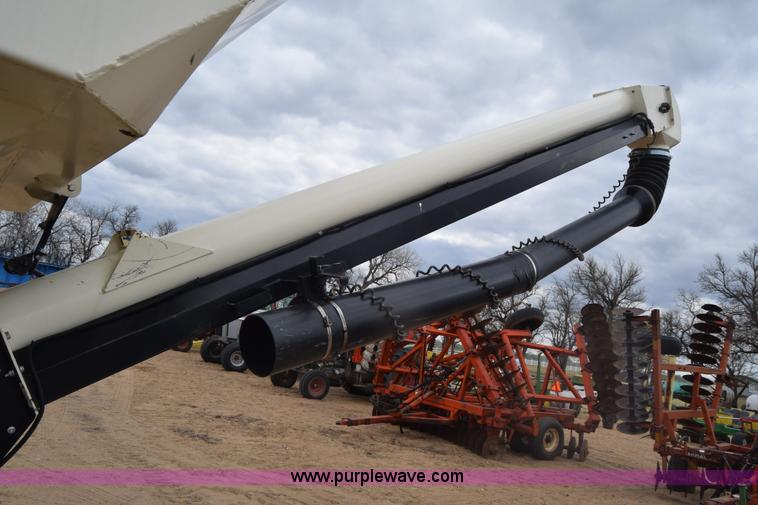 image for item BX9712 2014 Friesen 375RT seed tender