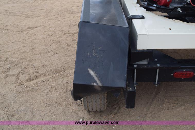 image for item BX9712 2014 Friesen 375RT seed tender