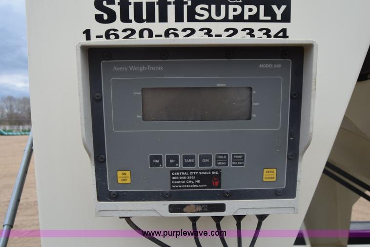 image for item BX9712 2014 Friesen 375RT seed tender