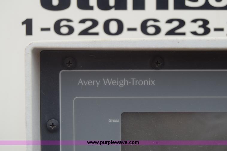 image for item BX9712 2014 Friesen 375RT seed tender