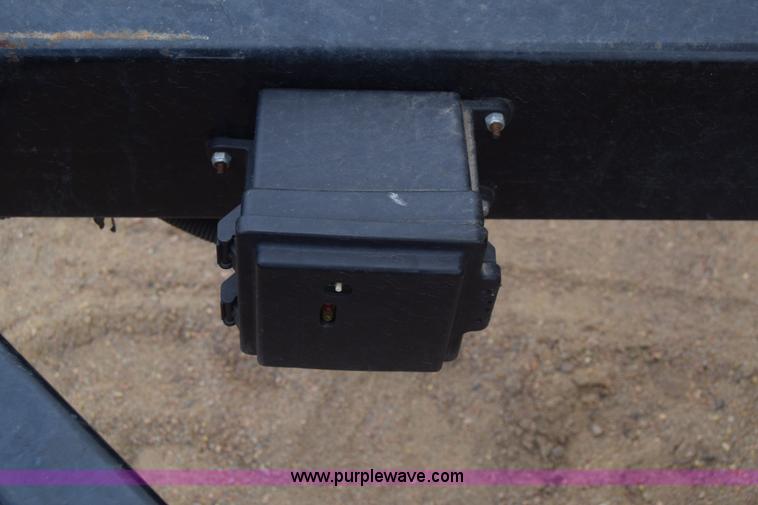 image for item BX9712 2014 Friesen 375RT seed tender