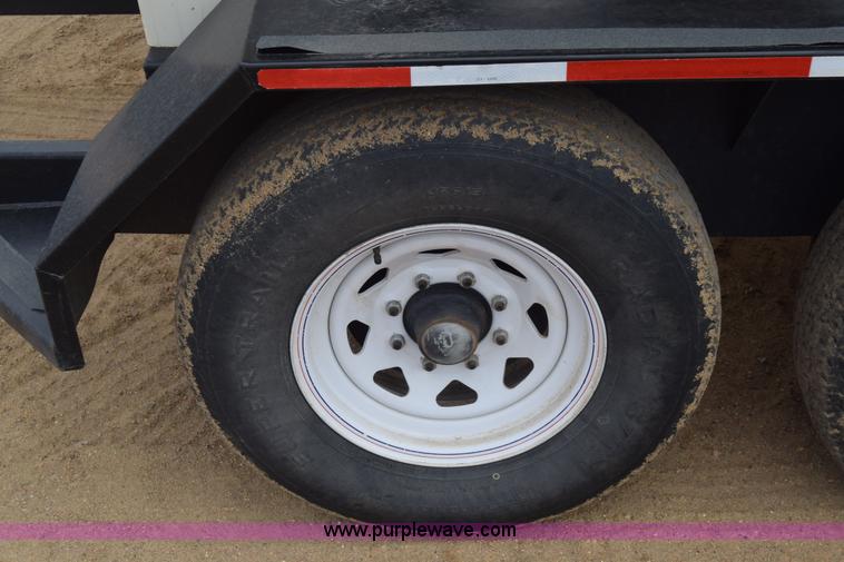 image for item BX9712 2014 Friesen 375RT seed tender