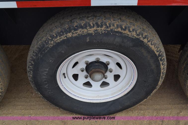 image for item BX9712 2014 Friesen 375RT seed tender