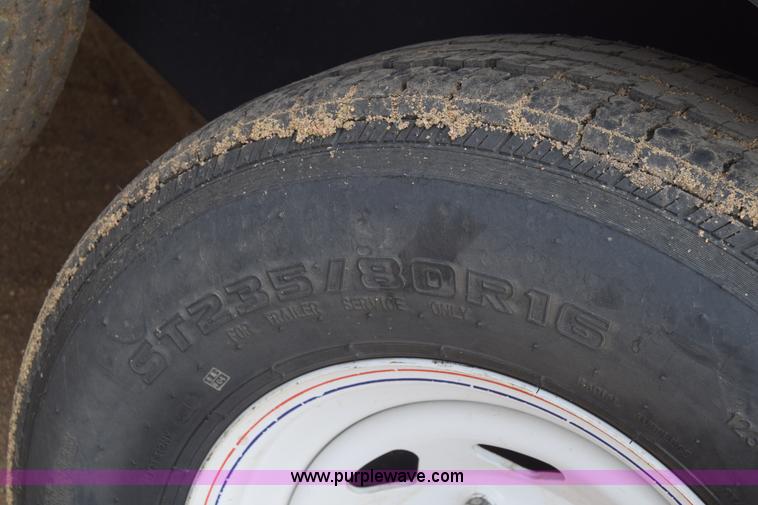 image for item BX9712 2014 Friesen 375RT seed tender