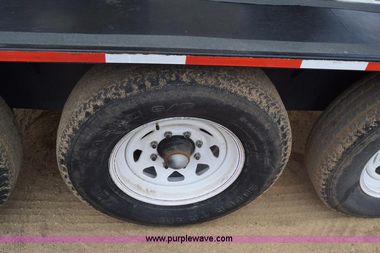 image for item BX9712 2014 Friesen 375RT seed tender