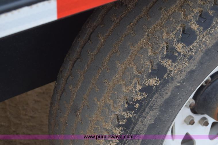 image for item BX9712 2014 Friesen 375RT seed tender