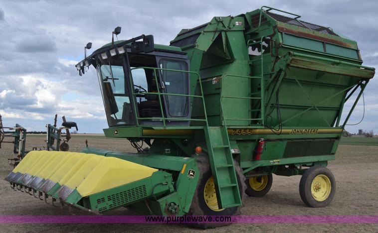 image for item BX9723 1998 John Deere 7455 cotton stripper