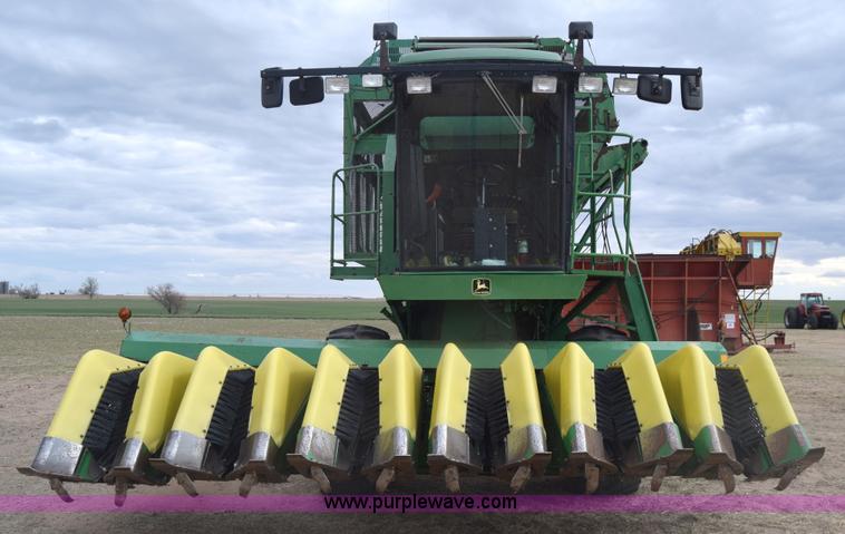 image for item BX9723 1998 John Deere 7455 cotton stripper