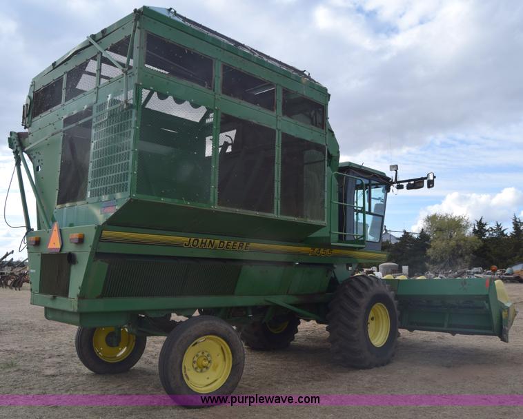 image for item BX9723 1998 John Deere 7455 cotton stripper