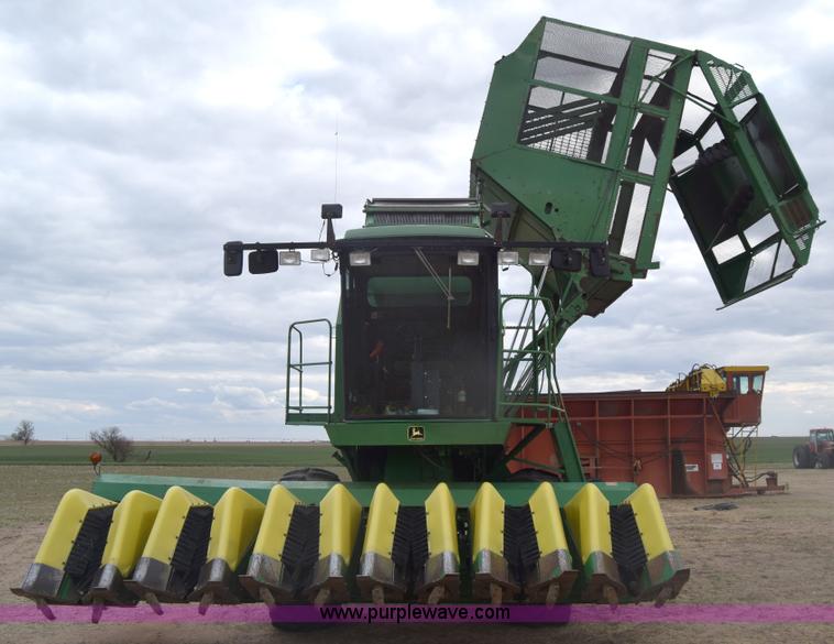 image for item BX9723 1998 John Deere 7455 cotton stripper