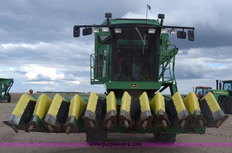image for item BX9724 1998 John Deere 7455 cotton stripper