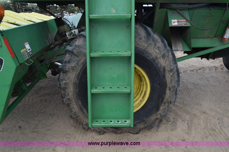 image for item BX9724 1998 John Deere 7455 cotton stripper