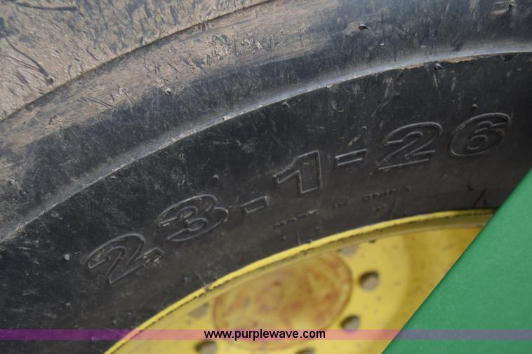 image for item BX9724 1998 John Deere 7455 cotton stripper