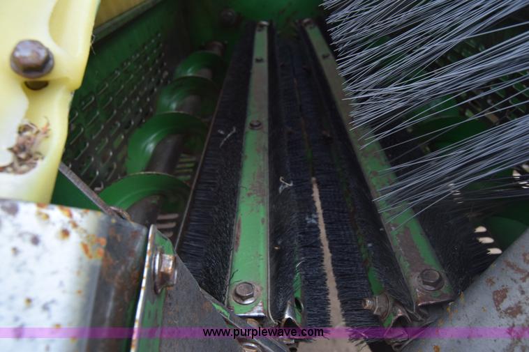 image for item BX9724 1998 John Deere 7455 cotton stripper