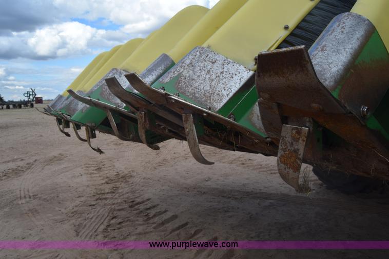 image for item BX9724 1998 John Deere 7455 cotton stripper