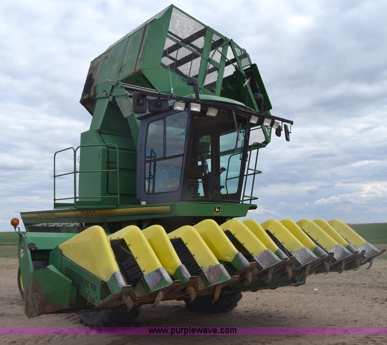 image for item BX9724 1998 John Deere 7455 cotton stripper