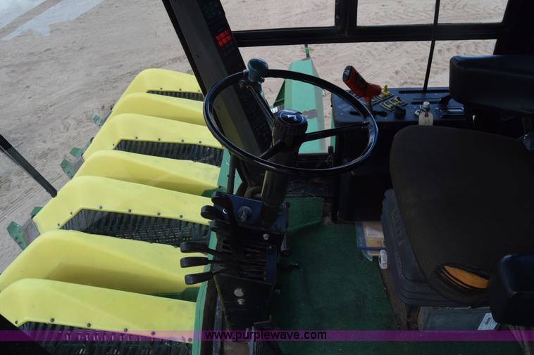 image for item BX9724 1998 John Deere 7455 cotton stripper