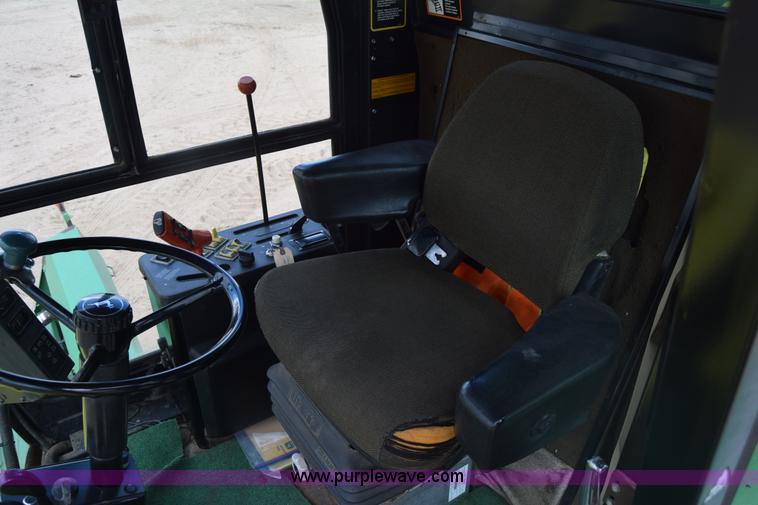 image for item BX9724 1998 John Deere 7455 cotton stripper