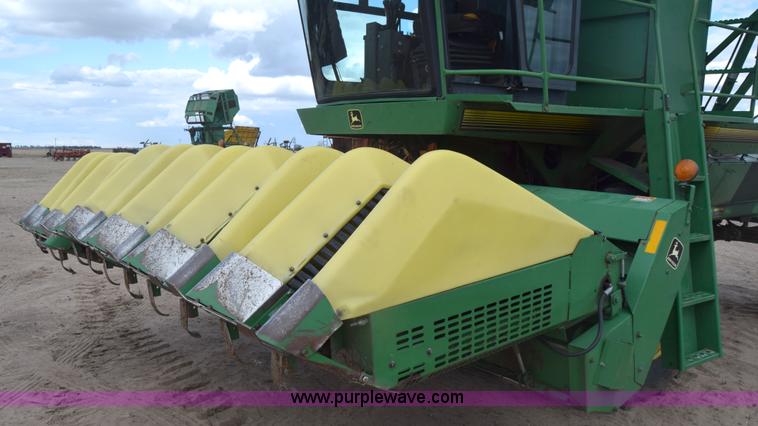image for item BX9724 1998 John Deere 7455 cotton stripper