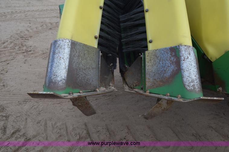 image for item BX9724 1998 John Deere 7455 cotton stripper