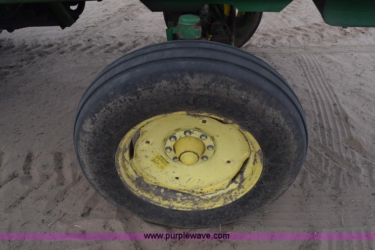 image for item BX9724 1998 John Deere 7455 cotton stripper