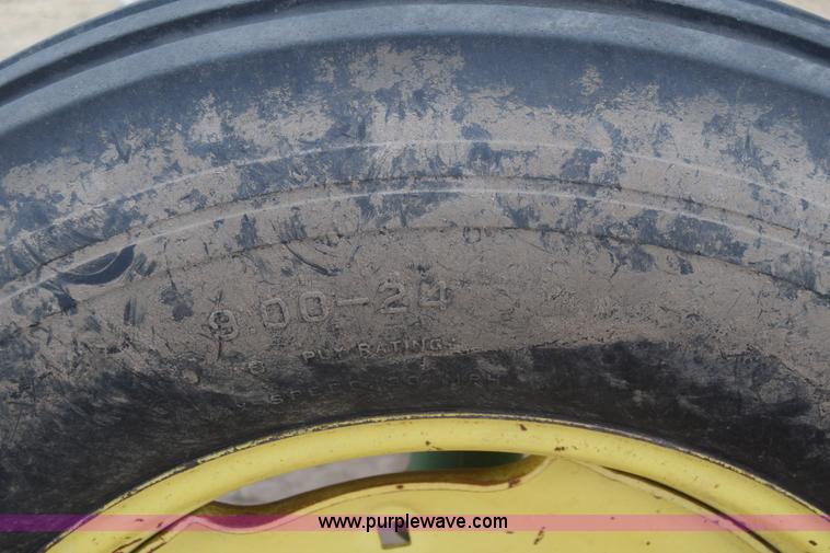 image for item BX9724 1998 John Deere 7455 cotton stripper