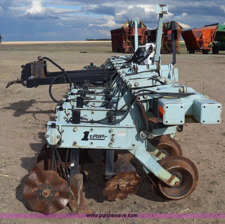 image for item BX9727 Orthman 1TRIPR cultivator
