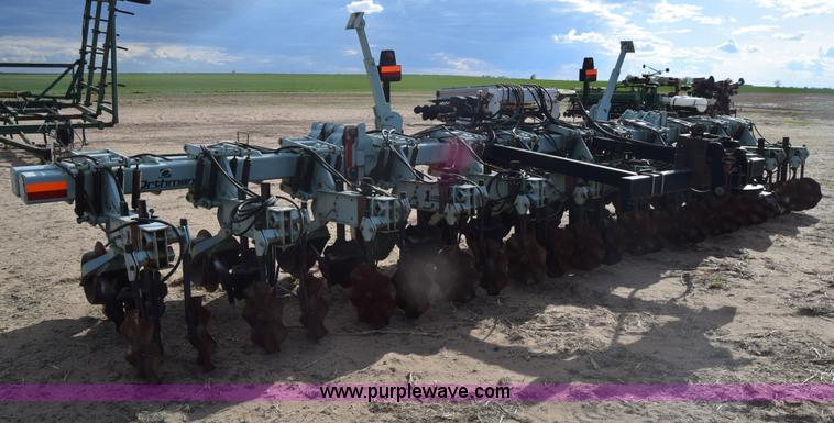 image for item BX9727 Orthman 1TRIPR cultivator