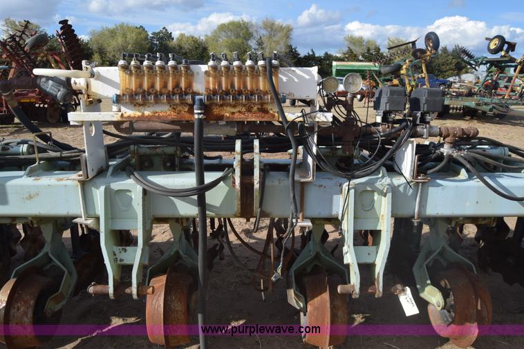 image for item BX9727 Orthman 1TRIPR cultivator