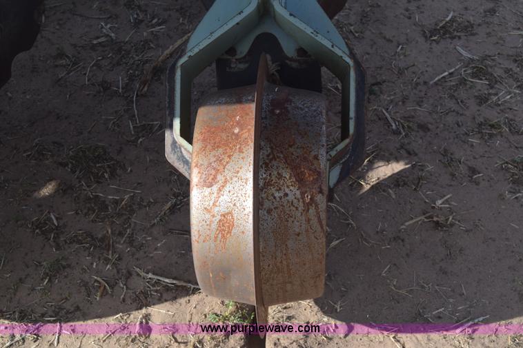 image for item BX9727 Orthman 1TRIPR cultivator