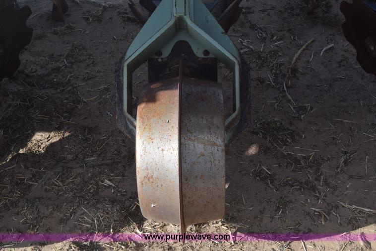 image for item BX9727 Orthman 1TRIPR cultivator