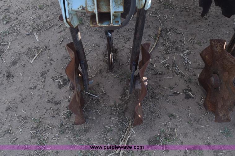 image for item BX9727 Orthman 1TRIPR cultivator