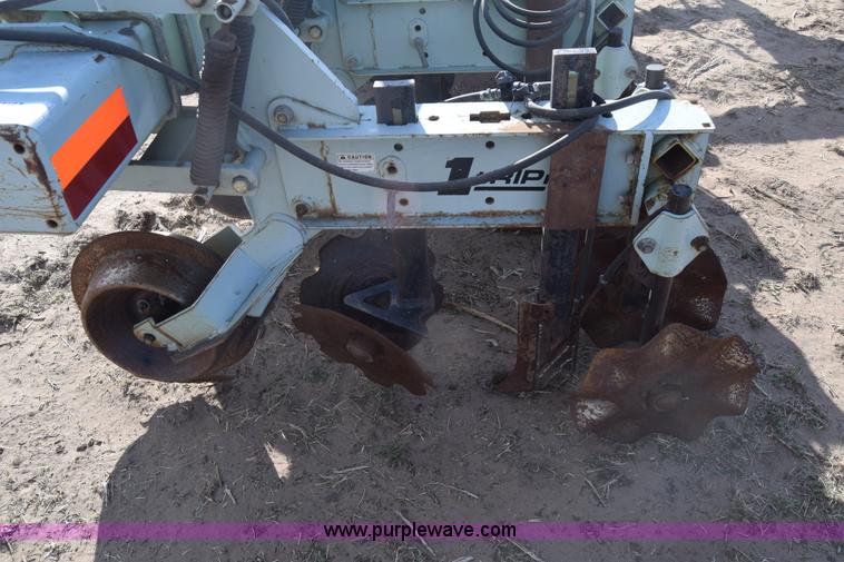 image for item BX9727 Orthman 1TRIPR cultivator