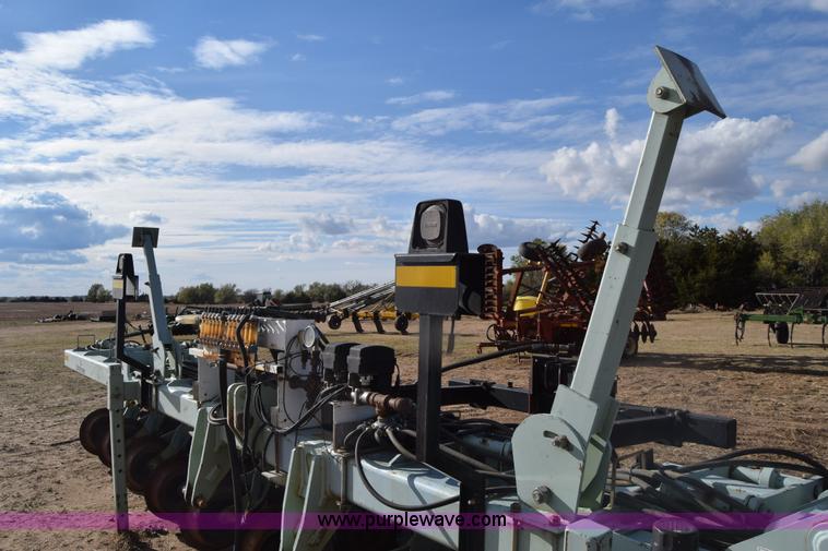 image for item BX9727 Orthman 1TRIPR cultivator