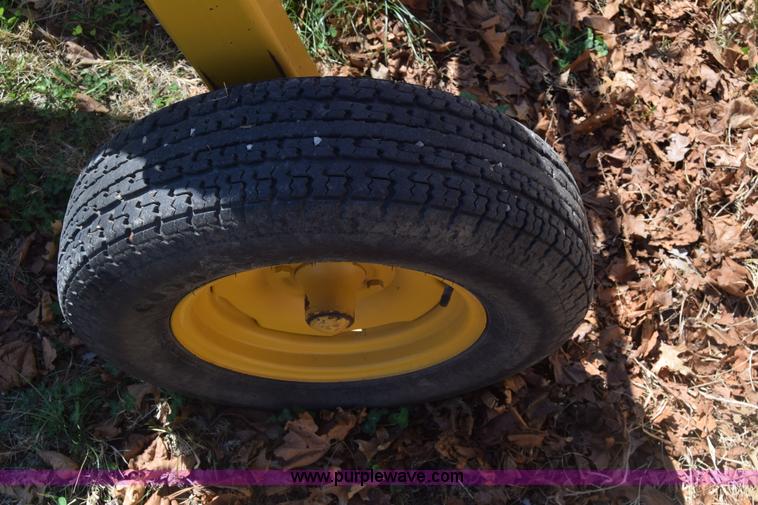 image for item BX9930 Vermeer R23A hay rake